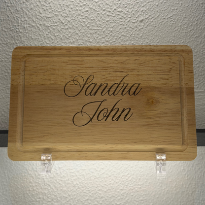 Personalised Wooden Chopping Board – Custom Engraved Name Design